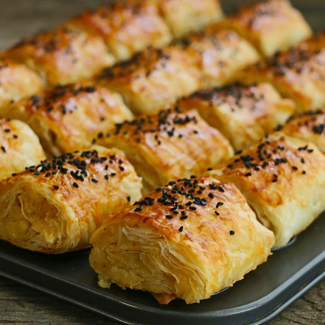 Fırınlanmış Peynirli Patatesli Çıtır Börek